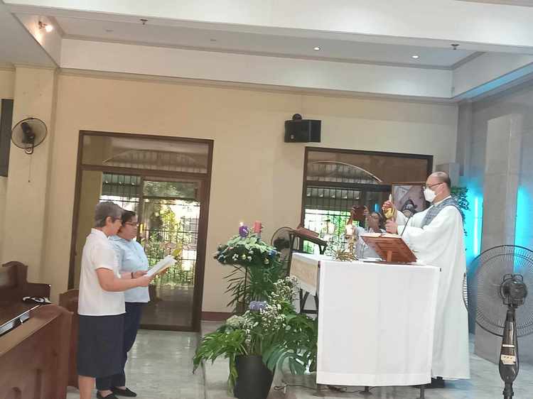 Celebrating the 152nd Anniversary of the Hijas de Jesús, 25th Anniversary of Religious Profession, and the Solemnity of the Immaculate Conception