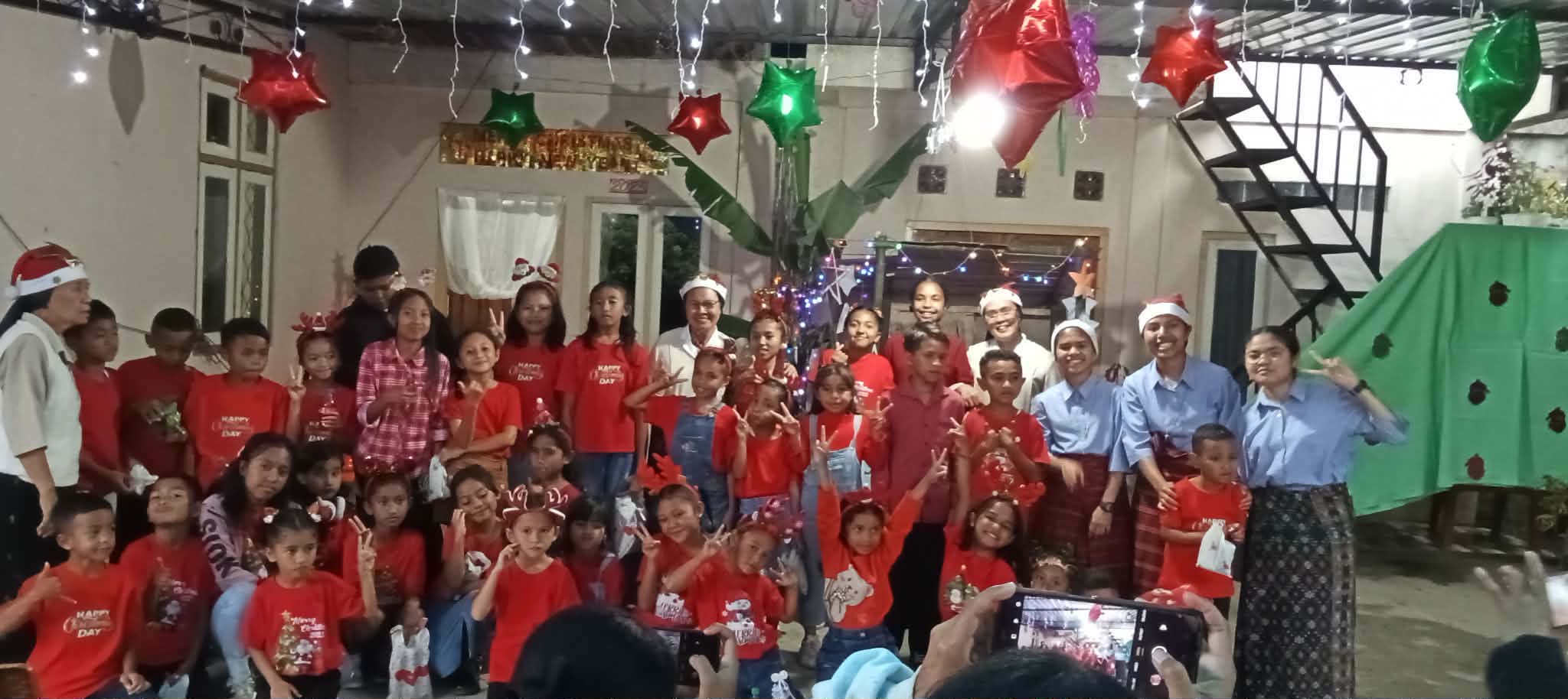 Bringing the Christmas Spirit to Indonesia: A Heartwarming BEC Christmas Party